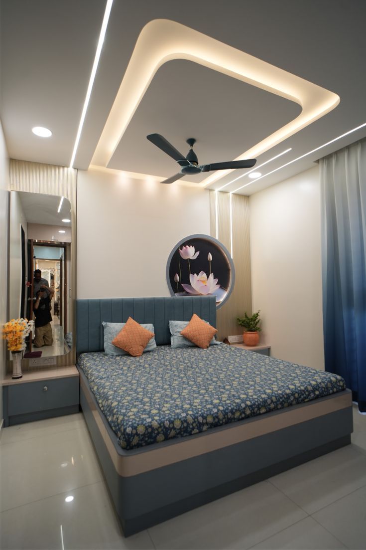 Luxury Bedroom Suite 16