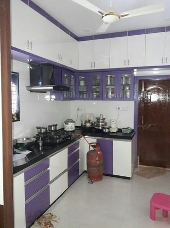Premium Modular Kitchen 28